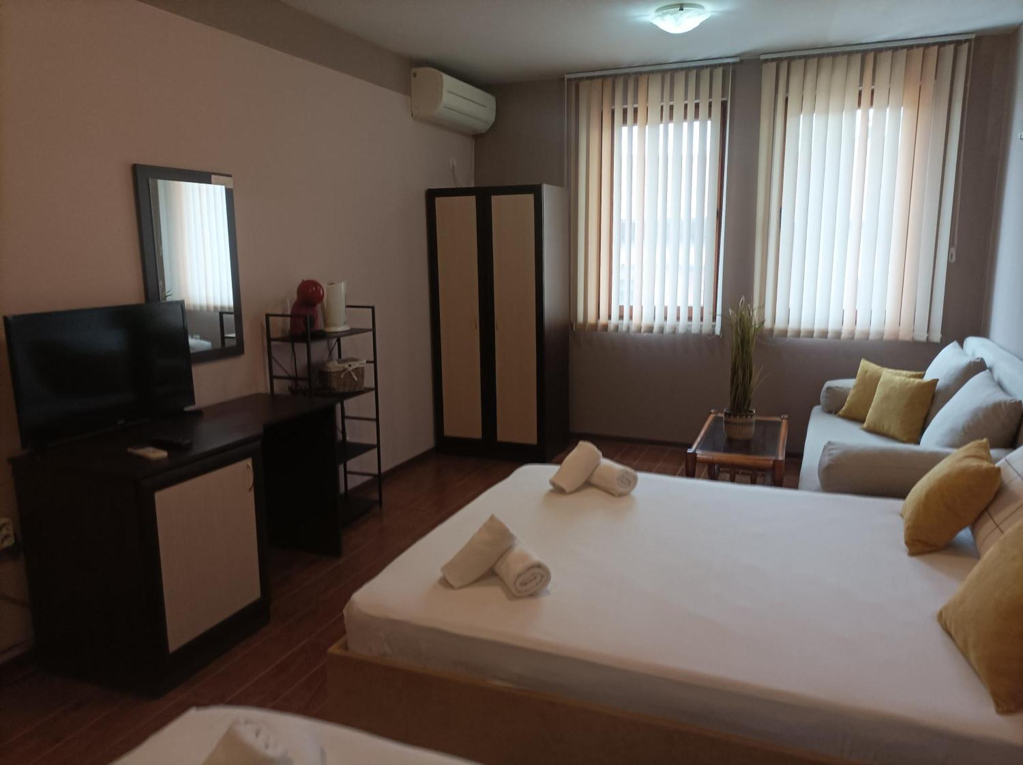 Cosy Apartments And Spectacular Rooms Fotiadis Veliko Tarnovo Luaran gambar