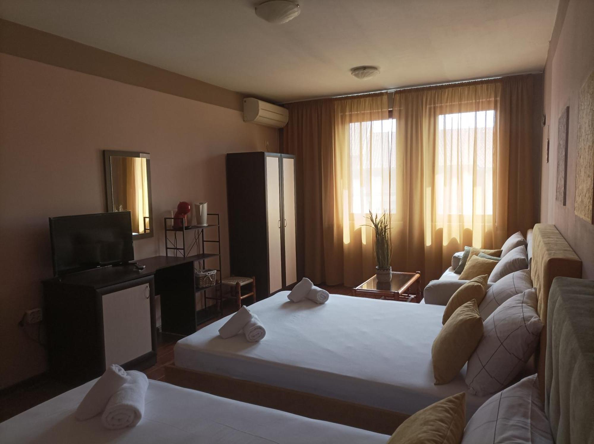 Cosy Apartments And Spectacular Rooms Fotiadis Veliko Tarnovo Luaran gambar