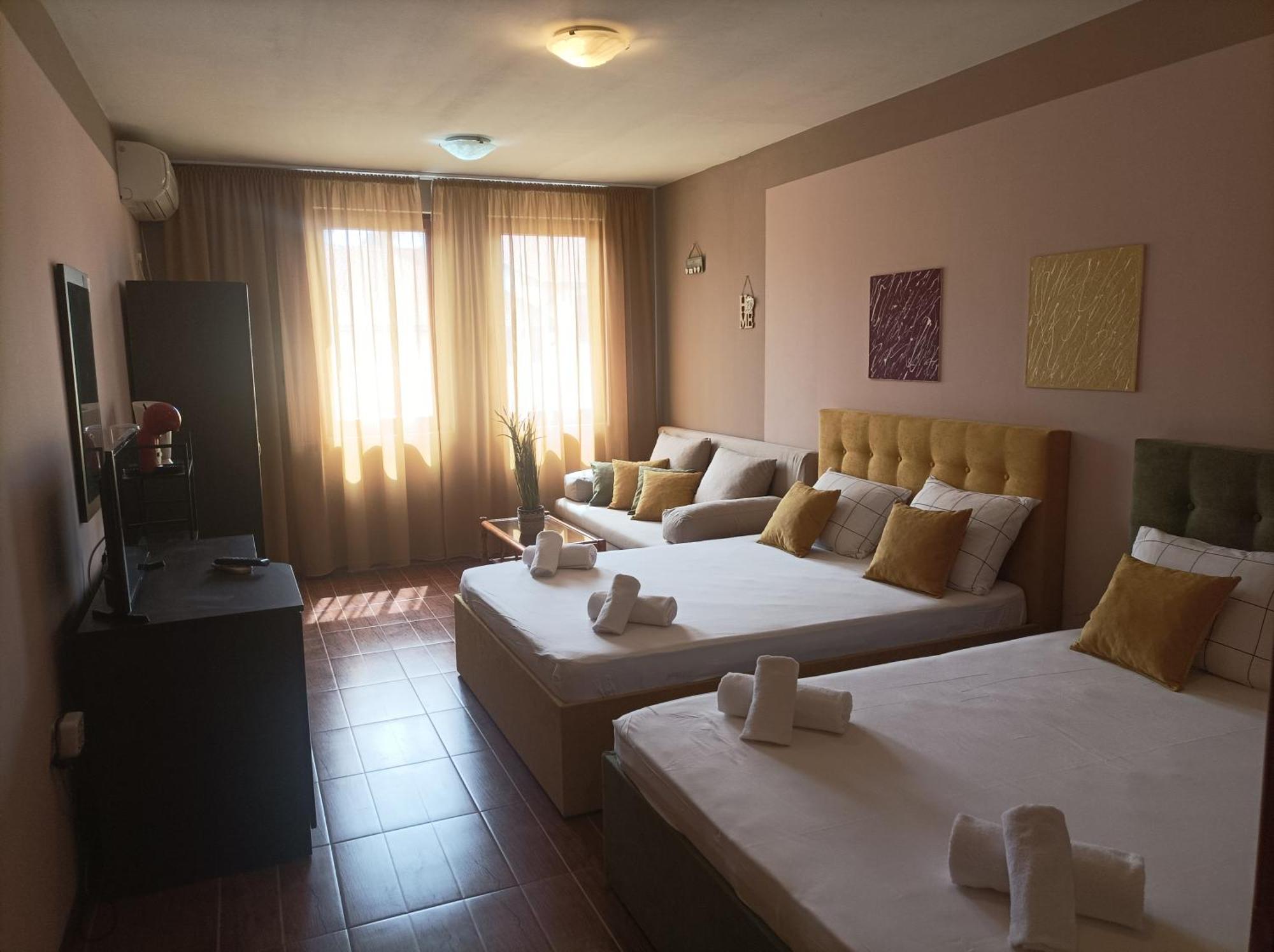 Cosy Apartments And Spectacular Rooms Fotiadis Veliko Tarnovo Luaran gambar