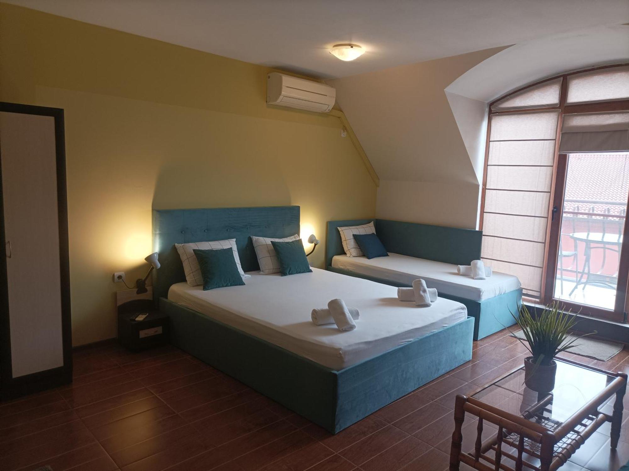 Cosy Apartments And Spectacular Rooms Fotiadis Veliko Tarnovo Luaran gambar