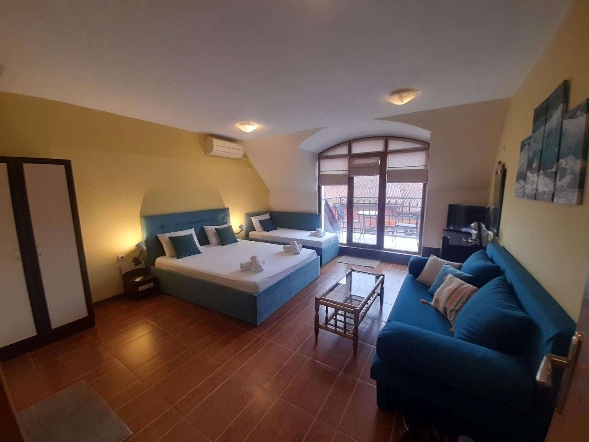 Cosy Apartments And Spectacular Rooms Fotiadis Veliko Tarnovo Luaran gambar