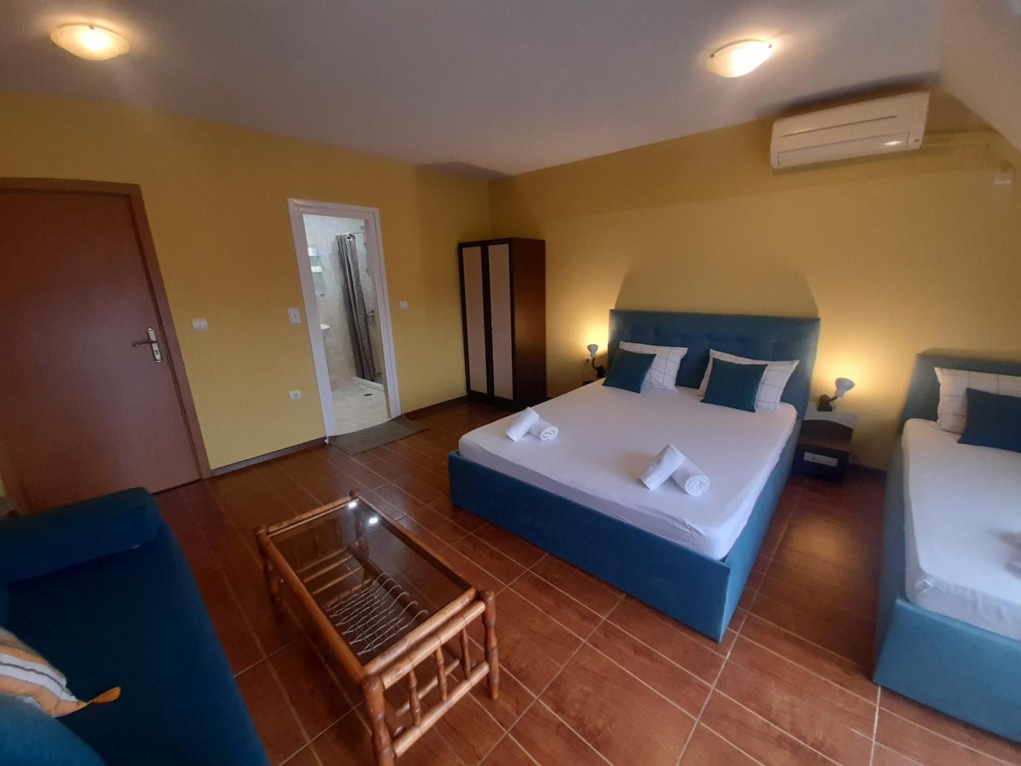 Cosy Apartments And Spectacular Rooms Fotiadis Veliko Tarnovo Luaran gambar